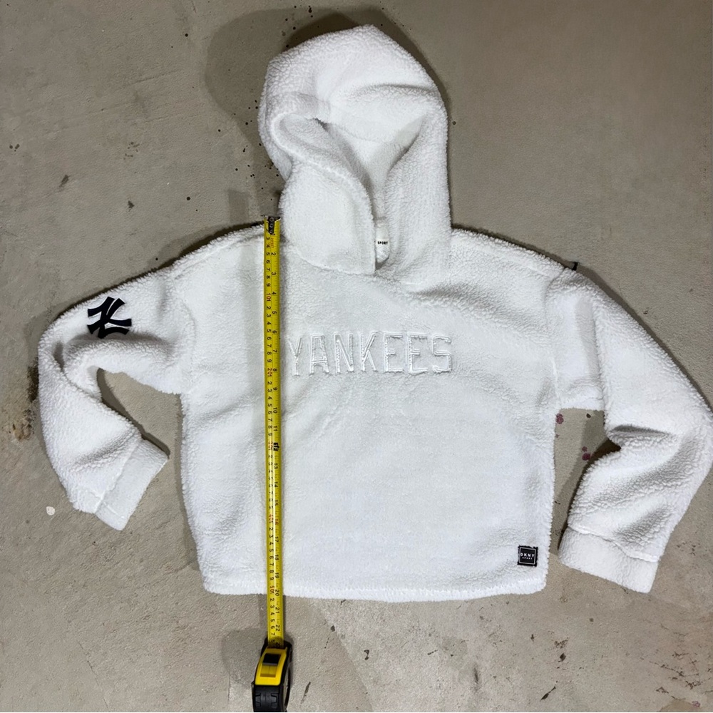 DKNY Sport New York Yankees Sherpa Hoodie Pullover White Women's Size Small - Picture 10 of 11